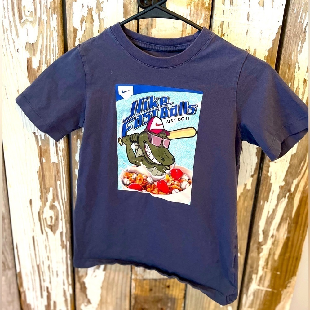 The Nike Tee Gator “Nike Fastballs” Gator Cereal tee boys size medium